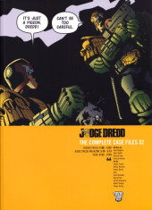 Judge Dredd : The Complete Case Files (2005) -INT32- 2000AD Progs 1186-1222 Judge Dredd Megazine 3.70-3.73 Years: 2122-2123