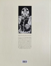 Verso de Apex Edition (Rebellion - 2022) - Judge Dredd by Brian Bolland - Apex Edition